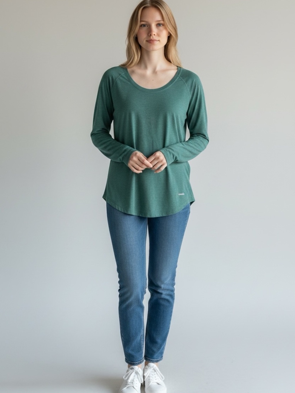 Patagonia Nine Trails Long-Sleeve Scoop Neck Top size XL Green, base layer